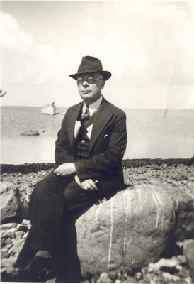 Ed. Hubel Abrukal 1938  duplicate photo