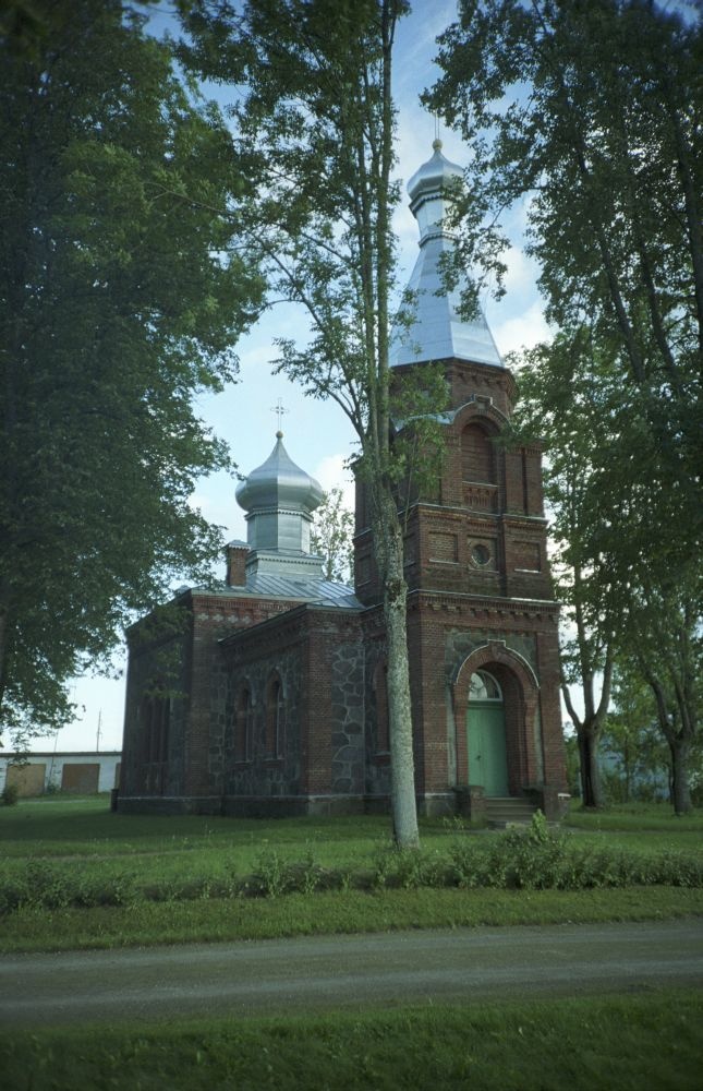Antsla Orthodox Church (1895) in the village of Kraav.