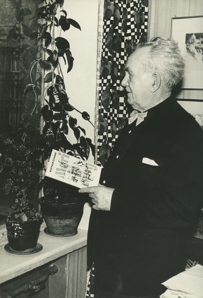 Erni Mouse on 75th anniversary 24.03.75 at his home