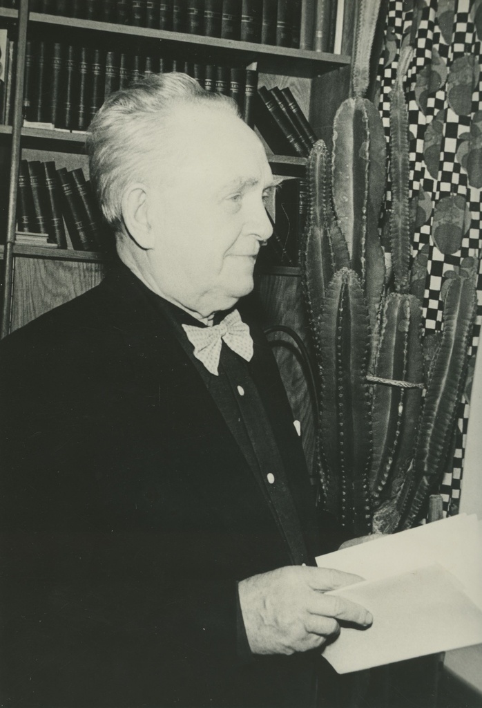 Erni Mouse on 75th anniversary 24.03.75 at his home