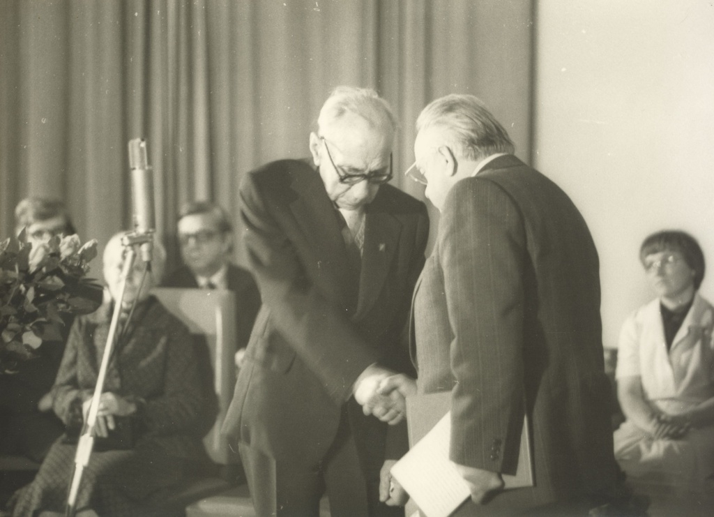 Yeah. Käbin congratulated Mart Rauda on his 75th birthday, seventh. 1978