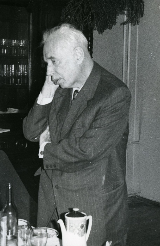 Valmar Adams on his 75th anniversary 30. I in the cafe of the TRÜ in 1974