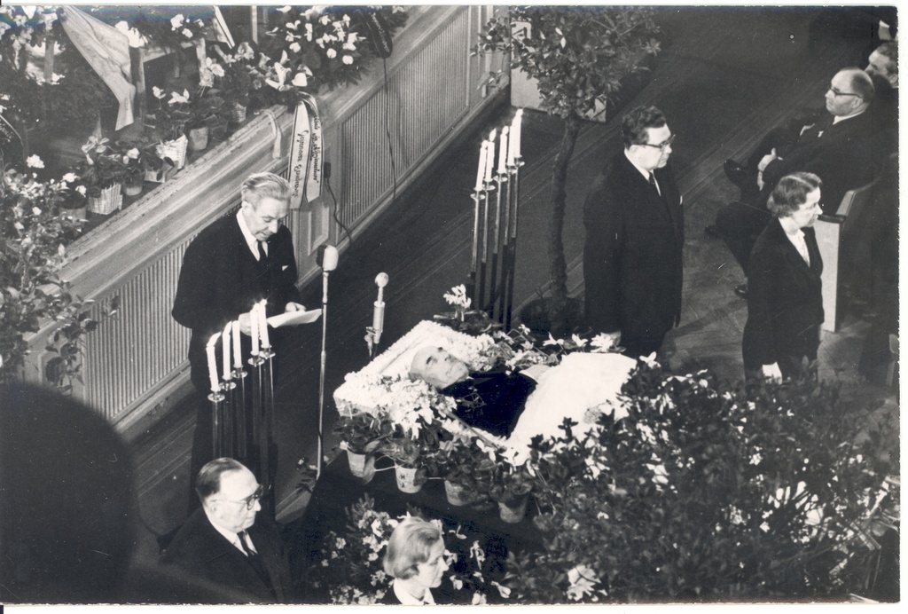 J. Semper's funeral service in concert hall "Estonia" 25. II 1970