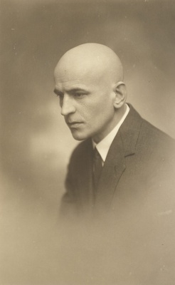 Artur Adson  similar photo