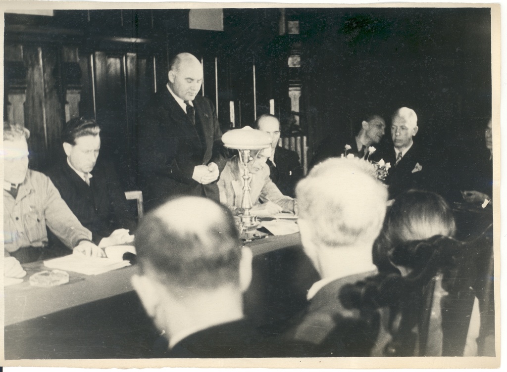 The 100th anniversary of the birthday of L. Koidula in Moscow in 1943.