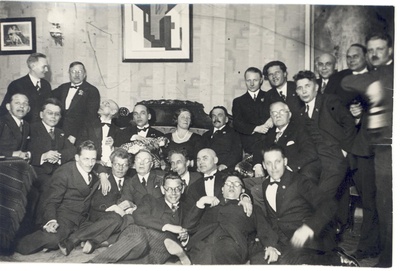 Participants from the Congress of Estonian Writers' Union in Kosel at the home of journalists in 1933.  duplicate photo