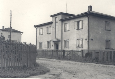 Wound, give a residence in Tartu Koidula t. 8  similar photo