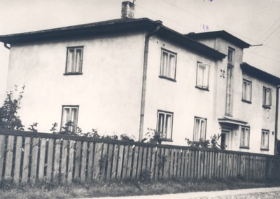 Wound, give a residence in Tartu Koidula t. 8  similar photo