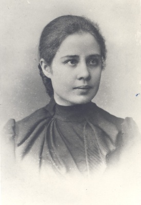 Wound, Anna, (1864 - ), poet in 1890.  duplicate photo