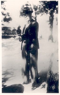 Ed. Hubel Kuressaares  similar photo