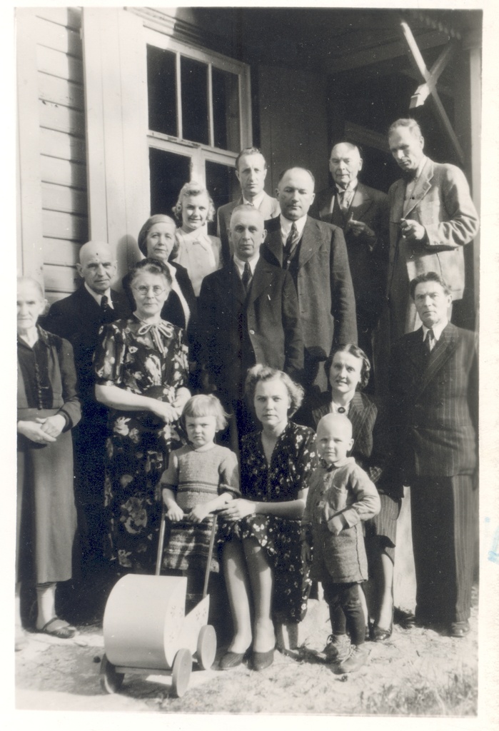 Marie Under, Artur Adson, Veera Watch, Bernhard Watch, Joh. Aavik etc.