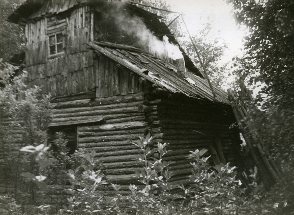 August Toominga house in the forest of the village of Koruste in 1965.