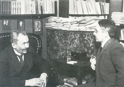 Eino Leino and Gustav Suits. Helsinki 1922  duplicate photo