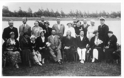 Meeting of young Estonians in Kuressaare ca 1935  duplicate photo