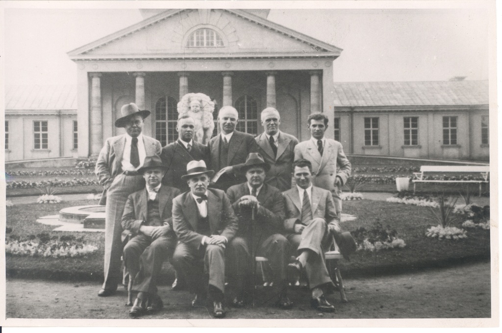 Writers and journalists of the USSR in Pärnu in 1936.