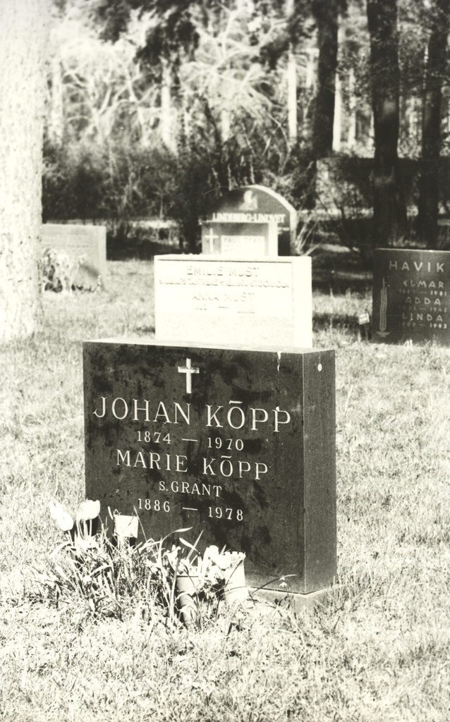 The grave of Kõpp, Johan and Marie Kõppu