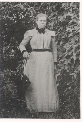 Jakob Tamme sister Mari  duplicate photo