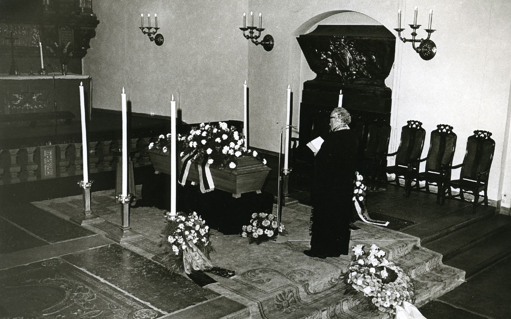 Karl Ristikivi funeral service at Jakob Church in Stockhomis 17.08.1977