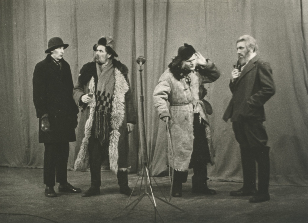 A. Kitzberg's "Püve Farm" "Vanemuises" [November, 1943]