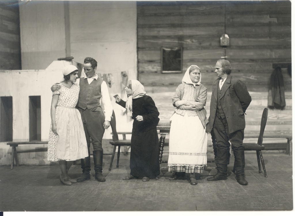 A. Taari "Mother Earth" "Vanemuises" 10. I 1931