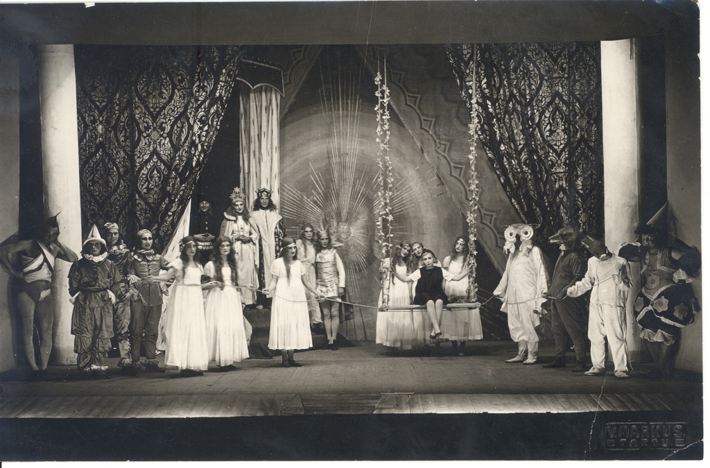 A. Taari "My and joy in the castle" "Vanemuise" [XII 1929]