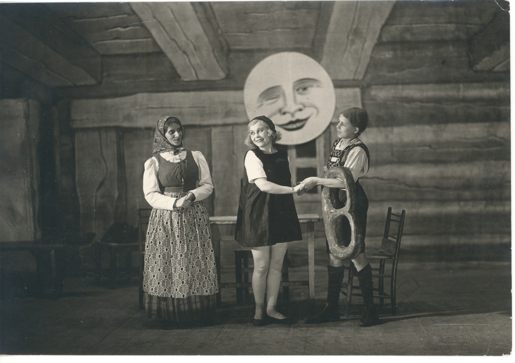 A. Taari "Viiu ride to the spring state" "Vanemuises" [dec., 1932]