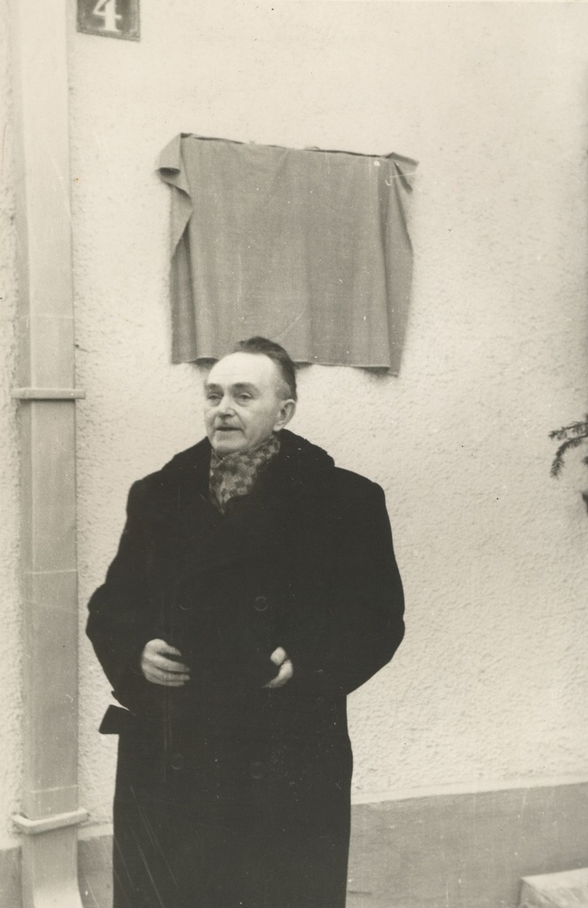 Opening of O. Lutsu monument cup in Tartu, Riga mnt 4 8.01.1958 m. e. Mouse speaking