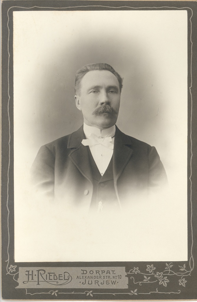 M. Lipp (1910. A.)