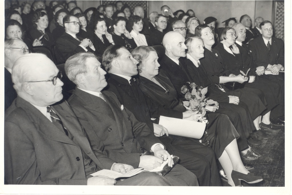 Celebration of Marie Under's 70th birthday in Stockholm in 1953.