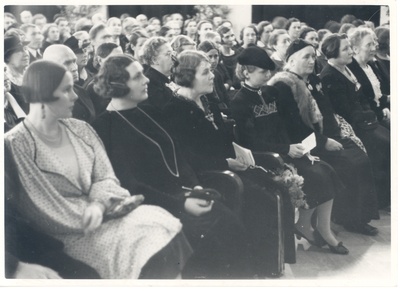 Aino Kallas's 60th birthday "Vanemuises" 1938.  similar photo