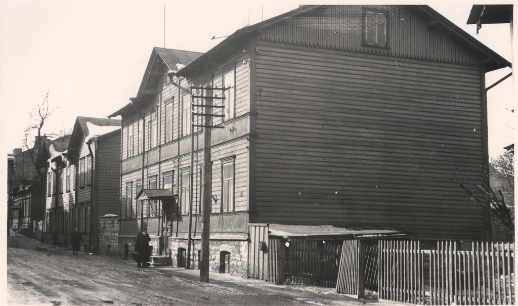 E. Peterson-Särgava residency in Tallinn from 1912 to 1930. (end. King of Toom, currently Pioneers 2)
