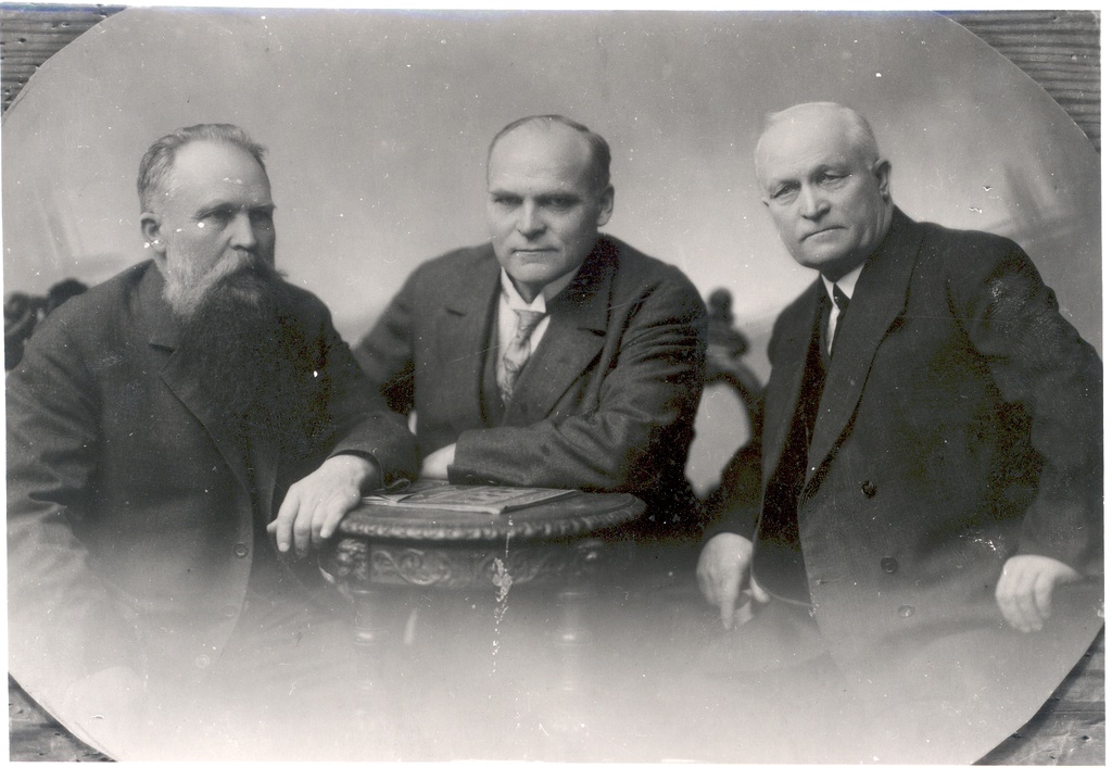 Brothers Petersons approx. 1927 a. VAS. : ernst, Otto and Villem
