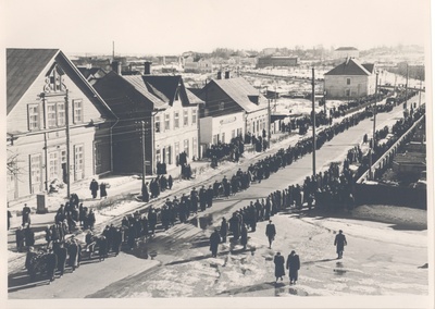 Wound, Give a funeral to Narva Street.  duplicate photo