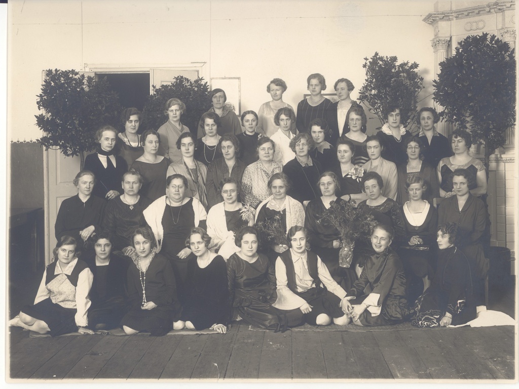 Wound, Anna 70th birthday in Tartu Women's Society in 1934.