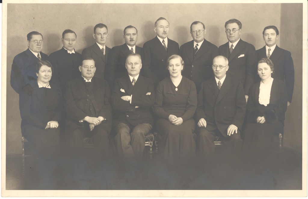 The Board of the Foundation of the Westholm Gymnasium. Jaan. 1937
