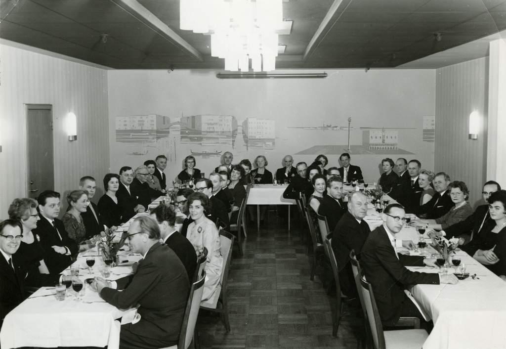 Finnish writers in Stockholm on 24 February 1963, Vas. Behind Karl Ristikivi, in the middle of Marie Under, Artur Adson