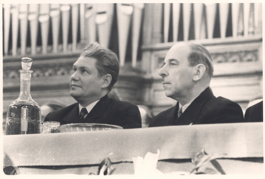 Decades of Estonian literature in Moscow 1956. Final concert: vas. 1. F. Kotta, 2. J. Semper