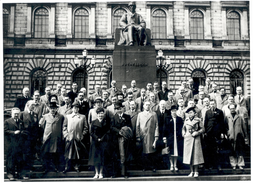 Participants from the first congress of Finnish and Estonian scientists in Helsinki