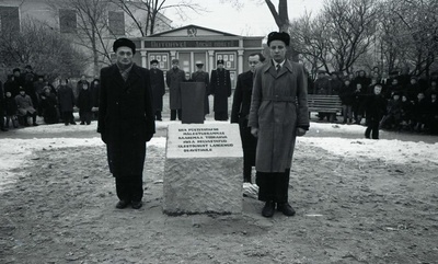 Placement of the cornerstone of the monument pillar dedicated to the rebellion of Saaremaa in 1919 on the site of the former monument pillar of the fallen in the War of Independence: Volbert Tamm on the left  similar photo