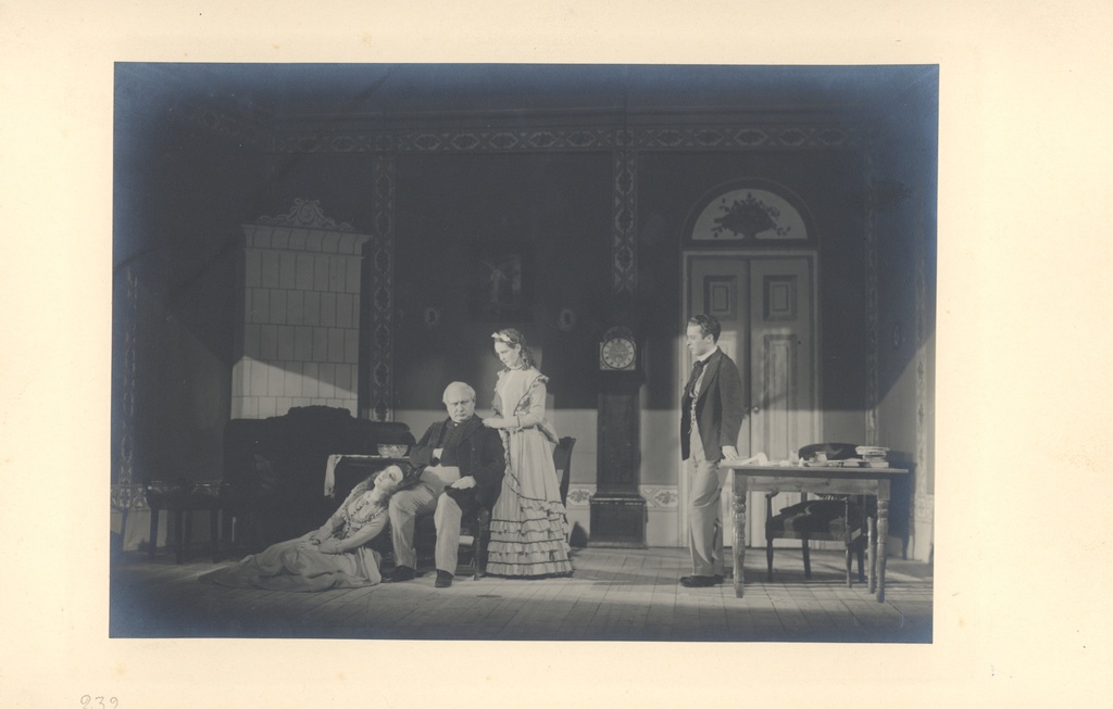 Estonian Theatre a. Adson's play "Lauluisa and Kirja Virgin"