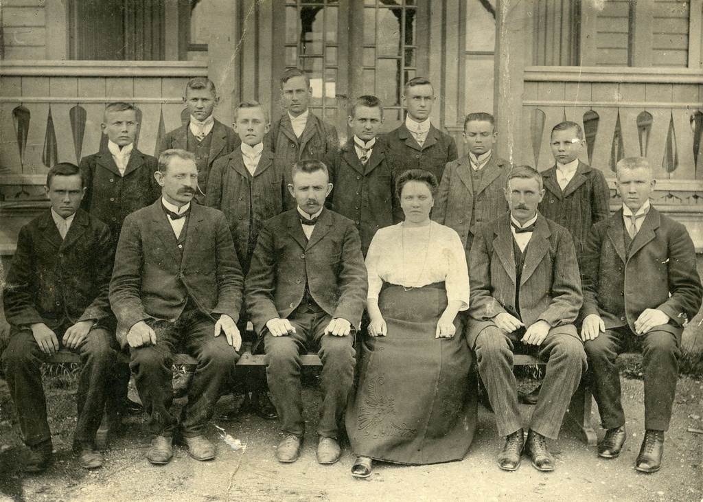 [Albert Kivikas school post II row par. 1.]