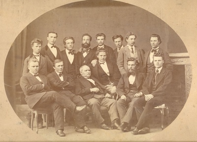 J. Kunder, m. Jürman, K. a. Hermann, h. Treffner, m. m. Põdder, Luik, n. Reichardt, J. Kerge, R. Kallas, h. Eisenschmidt, J. W. Jannsen, a. Kurrikoff, m. Veske, C. h. Niggol. [1874]  duplicate photo