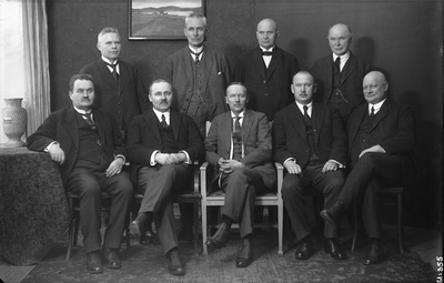 Editing of the "Day Page" in the first row vas. : 3) Karl Ast, 4) Hans Rebane; II row vas. : 1) Georg Eduard Luiga ?  duplicate photo