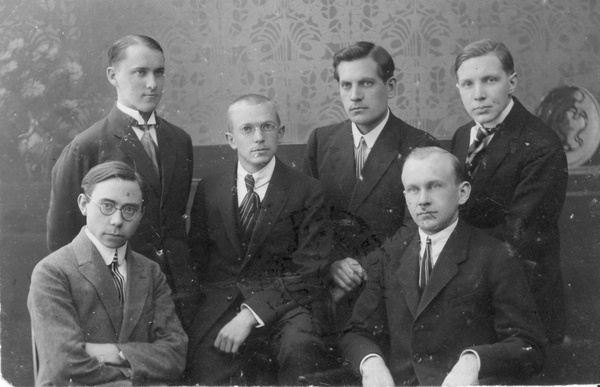 August Anni, July Mägiste, Harri Moora, Alfred Corn, Johannes Apple tree, Ants Oras