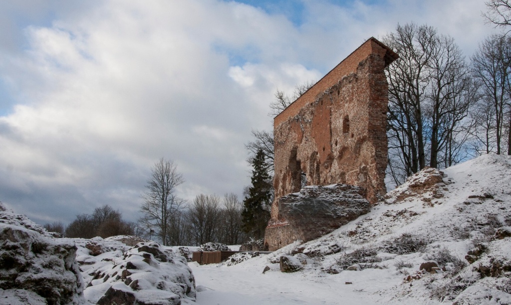 [viljandi castle roofs] rephoto