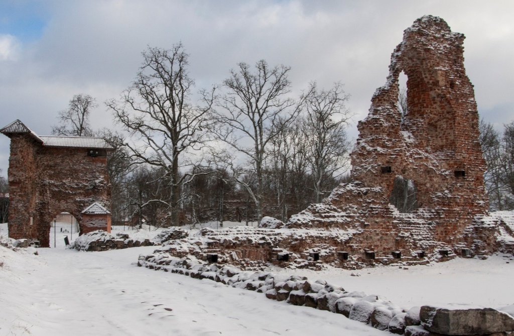 foto Viljandi lossimäed talvel, Kaevumägi u 1960 rephoto