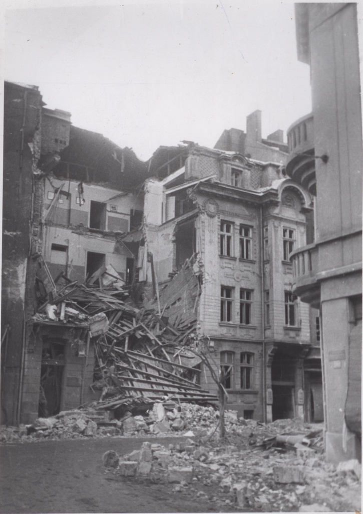 Sofia Bombings 1944: The Italian School
