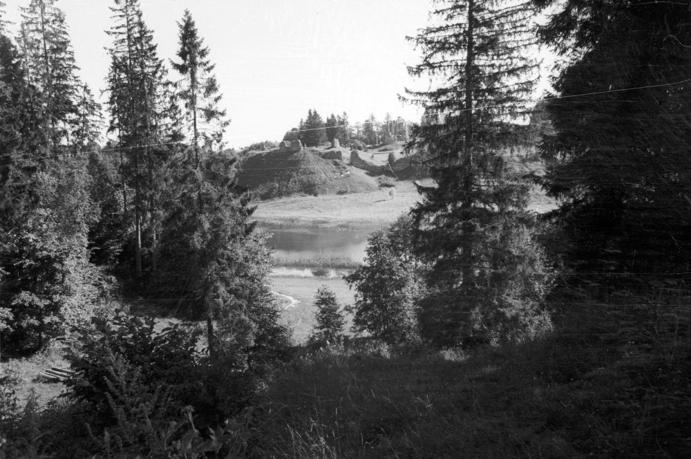 View Karksi Castle Mountain.