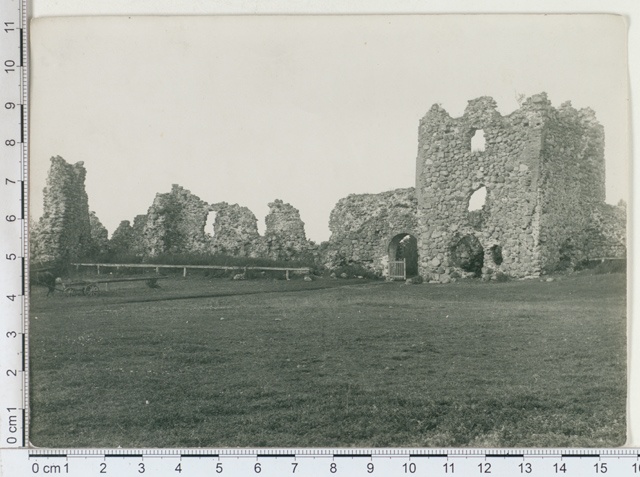 Ruins of Karksi Ordulinnance