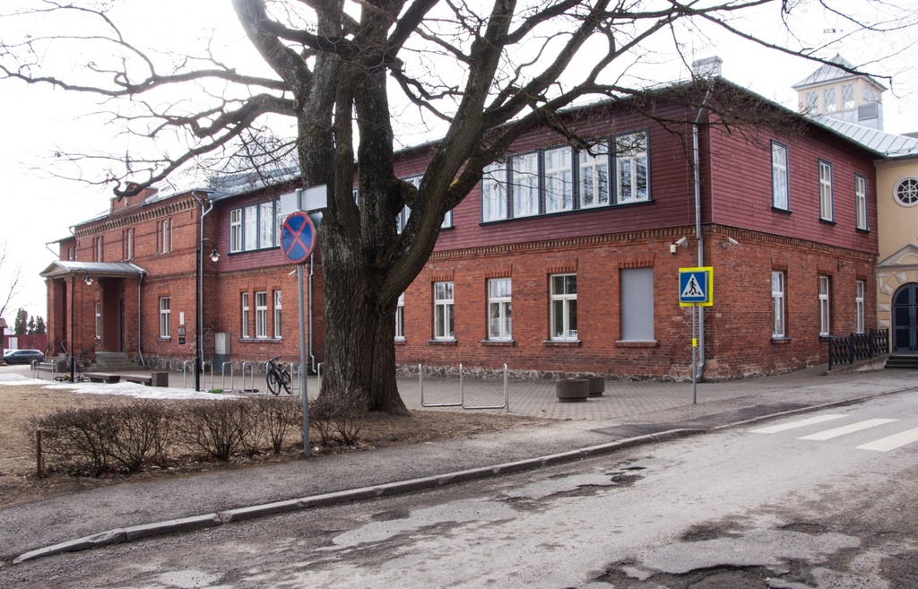 koloreeritud trükipostkaart, Viljandi, Põllumeeste seltsi maja Jakobsoni tn 42 u 1910 kirjastaja A. Tõllasepp rephoto